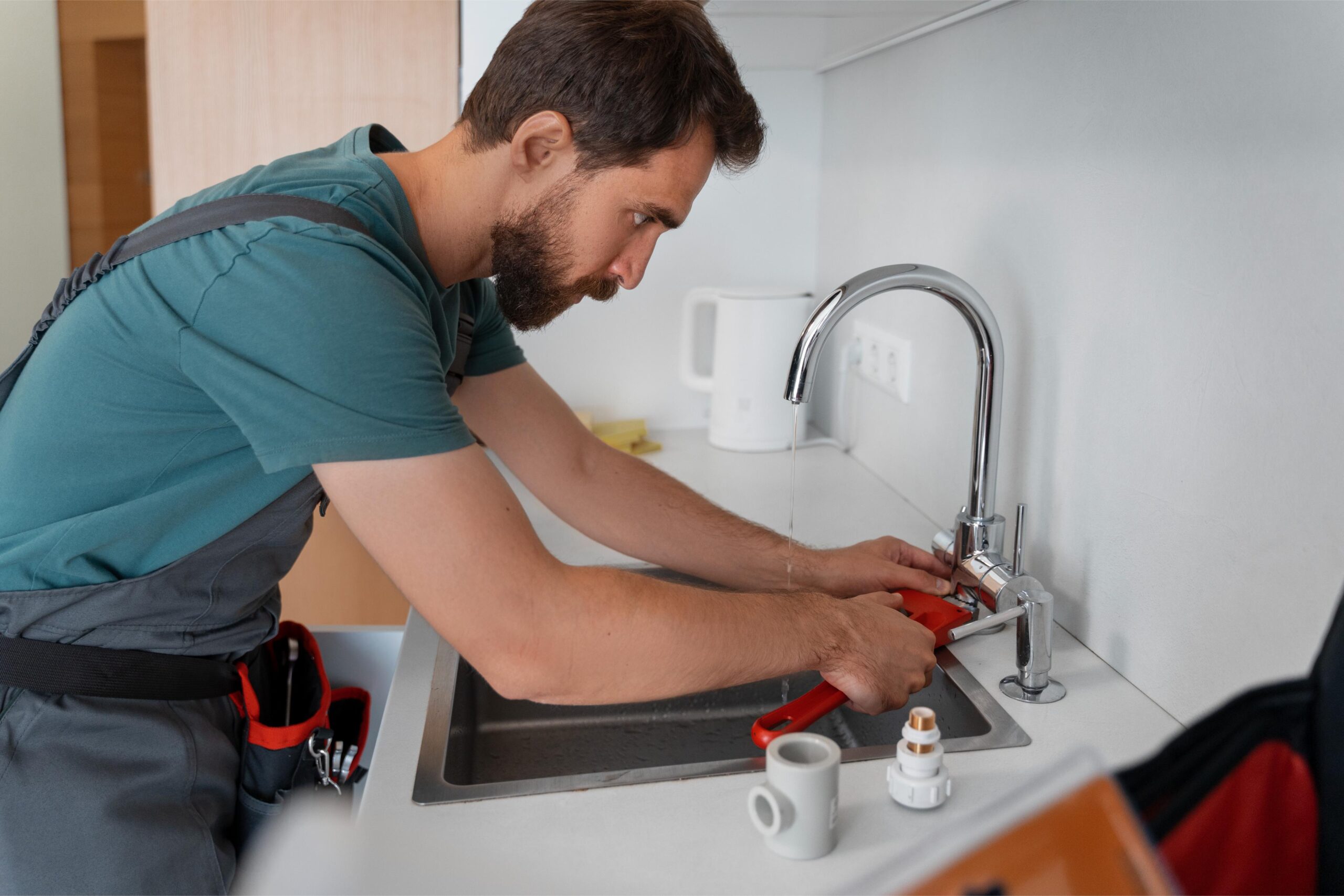 réparation d'une canalisation d'un évier